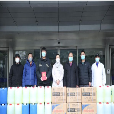 2000斤消毒液，8000只醫用口罩，新奧源建設工程有限公司的暖心捐贈